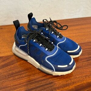 Big Boys Adidas NMD_R1 Sneakers